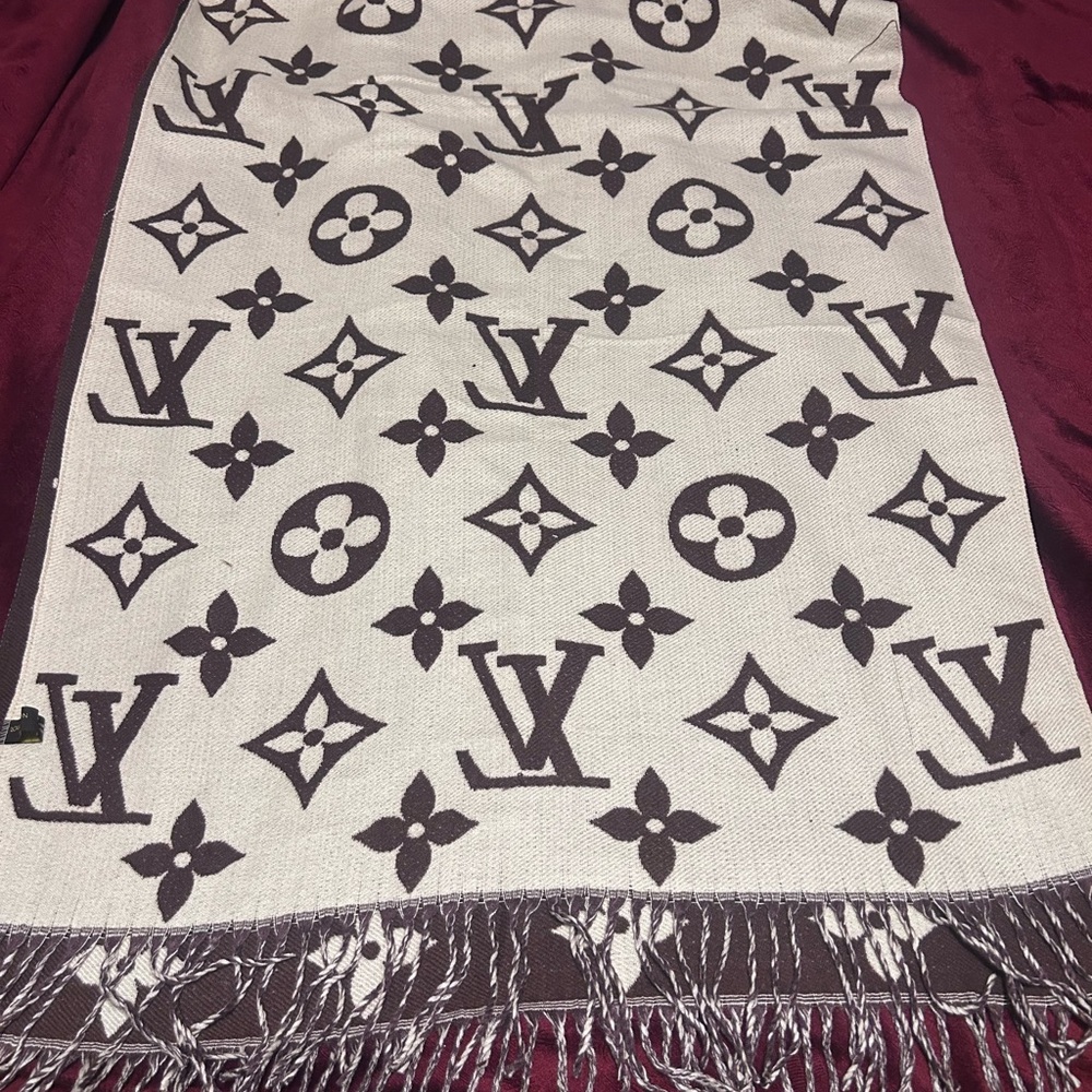 Louis Vuitton Cream and Brown Monogram Shawl